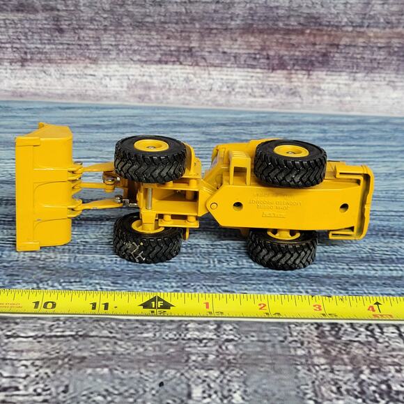 Vtg Ertl Diecast John Deere 744H Wheel Loader 1/50 scale 1998 Toy farm yellow - Picture 7 of 8